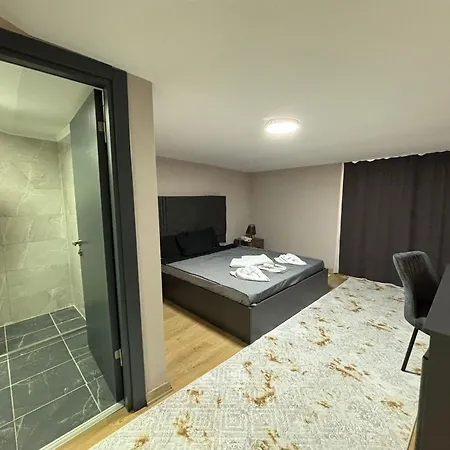 Hotell Mira Palace &