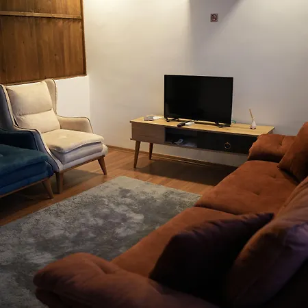 Mira Palace & Hotell 3*