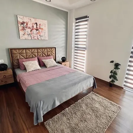 Mira Palace & 호텔