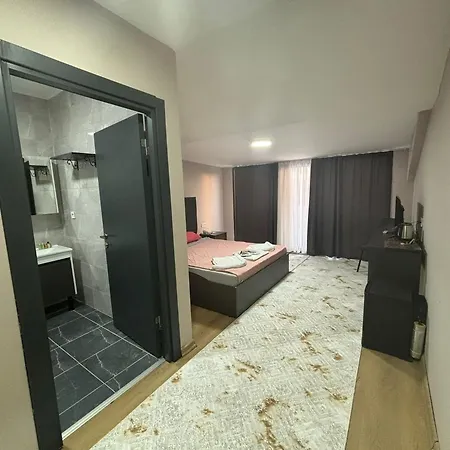 Mira Palace & 호텔