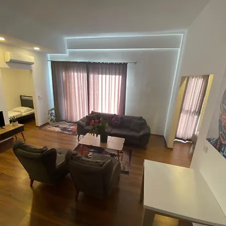 Mira Palace & Hotel 3*