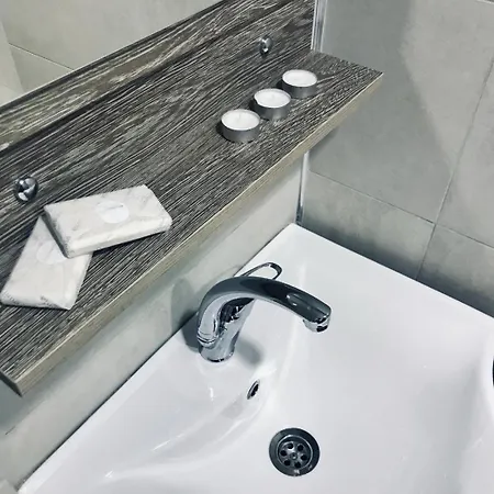 Mira Palace & Hotel 3*