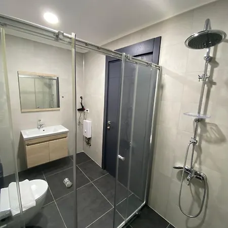 Mira Palace & Hotel 3*