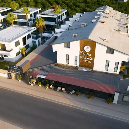Mira Palace & Hotel 3*