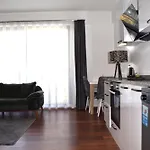 Mira Palace & シダ