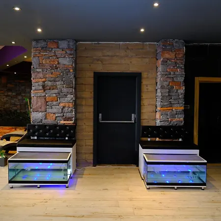 Mira Palace & 3*