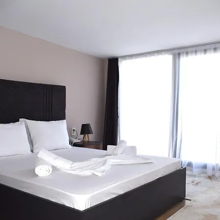 Hotell Mira Palace &