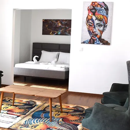 Mira Palace & 酒店