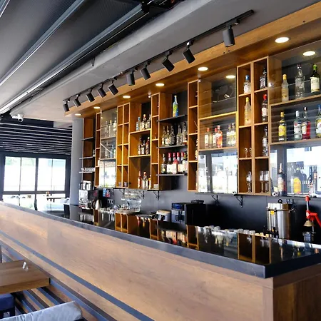 Mira Palace & Hotel 3*