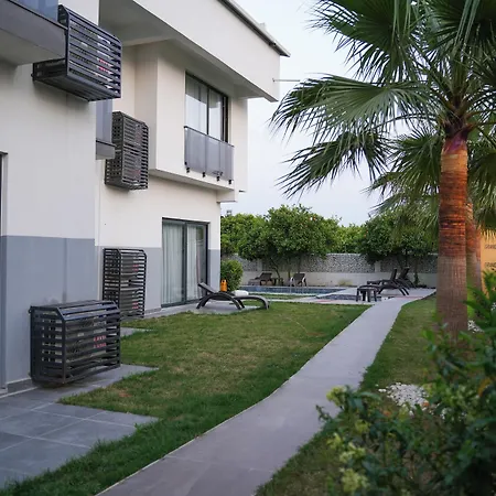 酒店 Mira Palace &