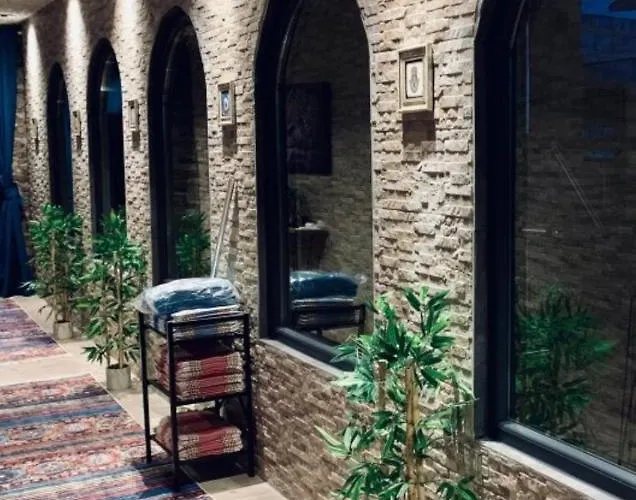 Mira Palace & Ξενοδοχείο