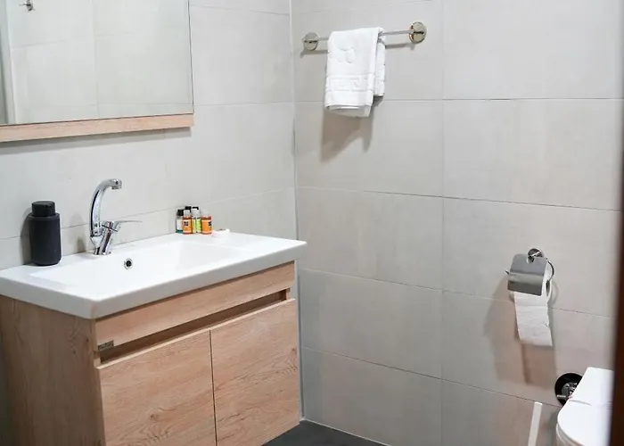 Ξενοδοχείο Mira Palace &