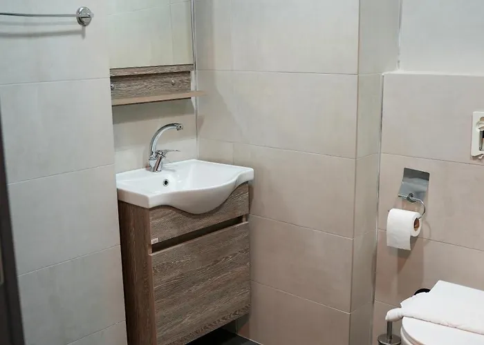 Mira Palace & Ξενοδοχείο Σιντέ