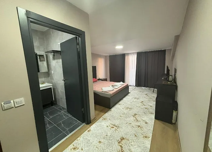 Mira Palace & Ξενοδοχείο