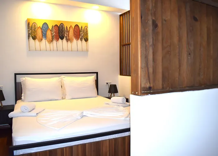 Mira Palace & Ξενοδοχείο Σιντέ