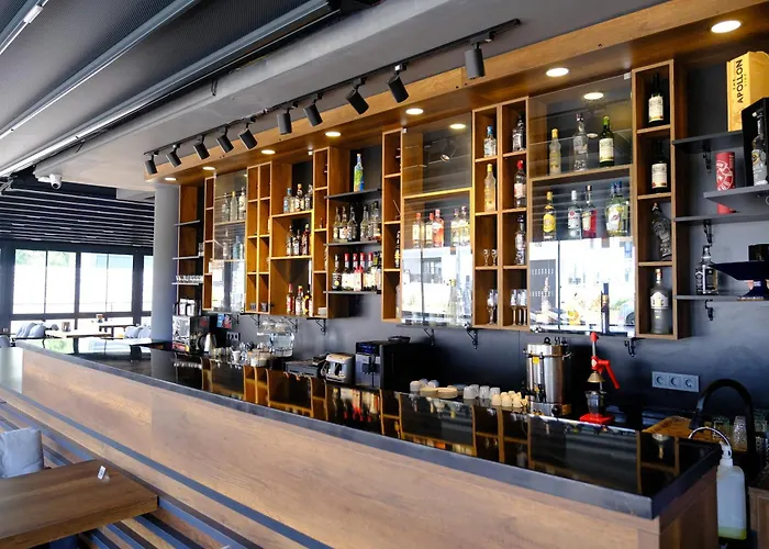 Ξενοδοχείο Mira Palace &