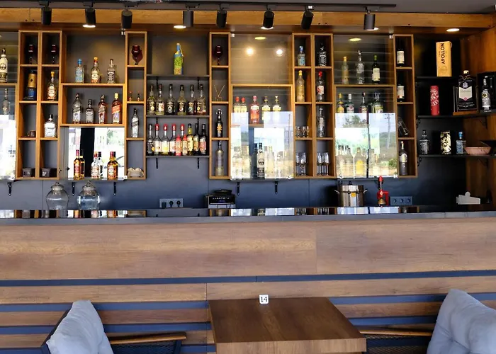 Ξενοδοχείο Mira Palace & Σιντέ