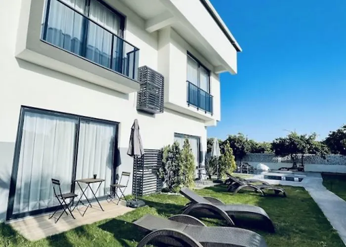 Mira Palace & 3* Σιντέ