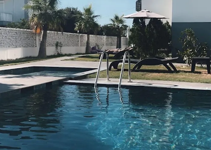 Mira Palace & Ξενοδοχείο