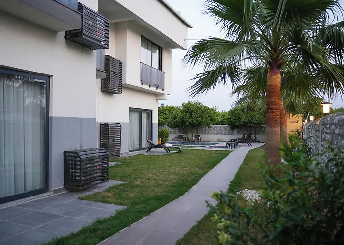 Ξενοδοχείο Mira Palace &