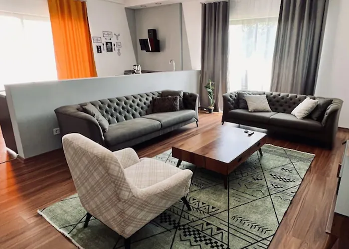 Mira Palace & Ξενοδοχείο Σιντέ