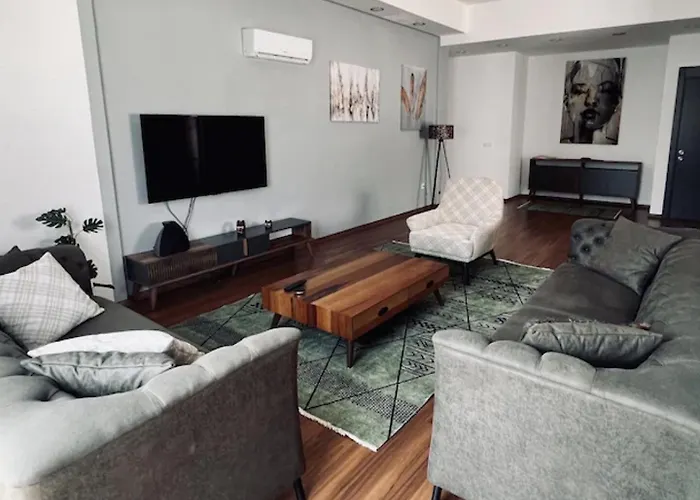 Mira Palace & Ξενοδοχείο