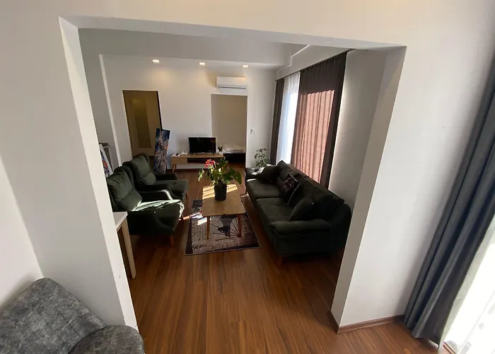 Mira Palace & Ξενοδοχείο 3*