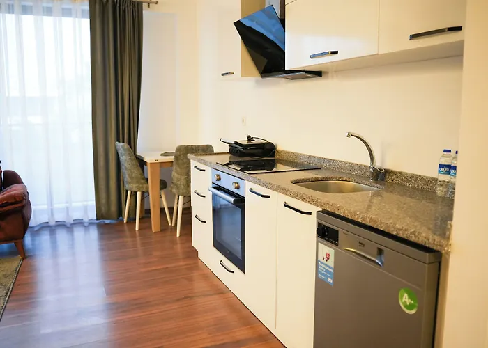 Mira Palace & Σιντέ